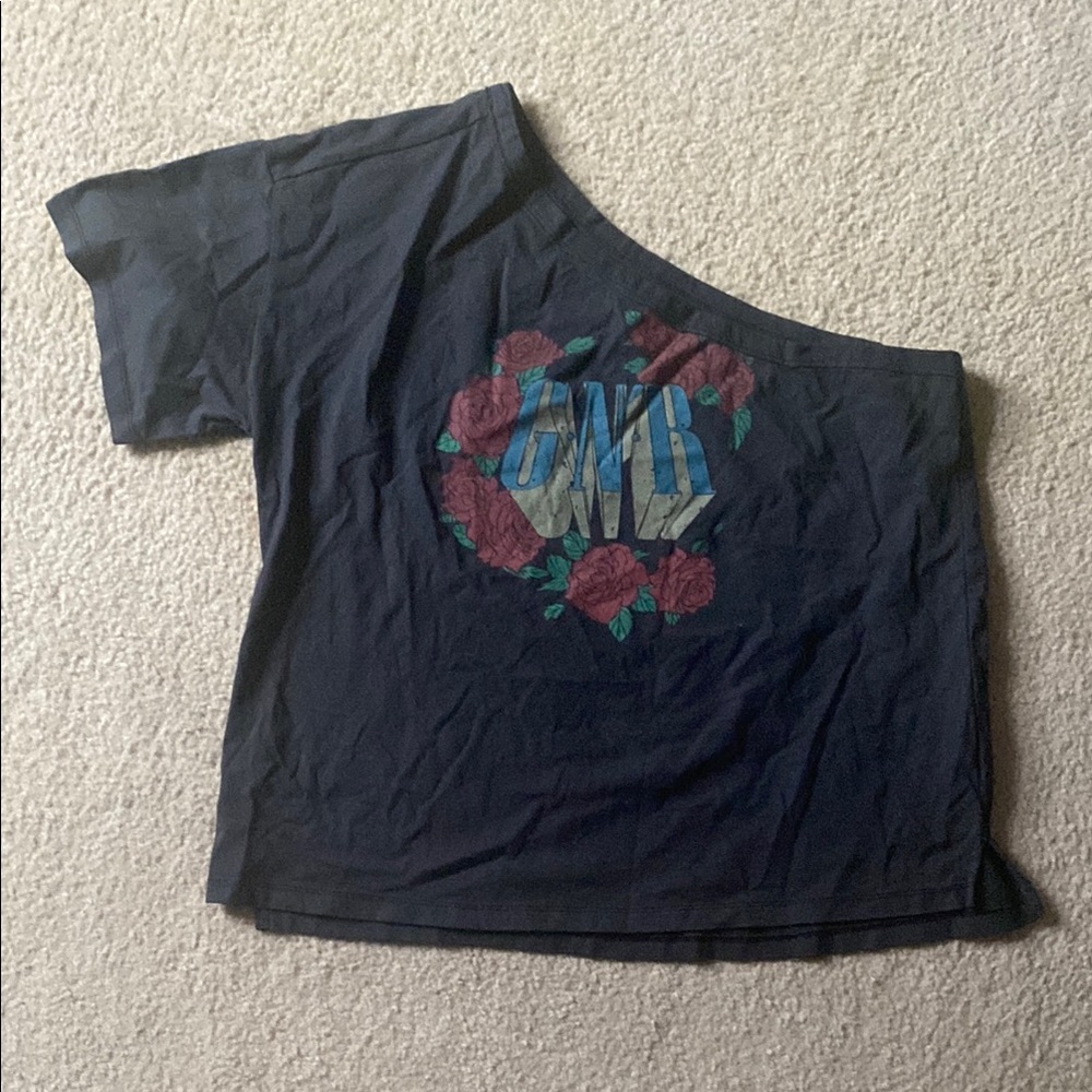 Black One-Shoulder Graphic Top